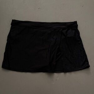 women’s swim skort